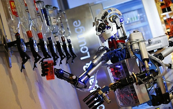 Американцы изобрели человекоподобного робота - «Дистанционное управление»