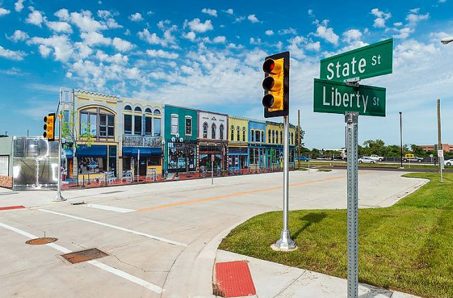 Город-полигон для автомобилей-беспилотников открылся в Мичигане - «Технологии»
