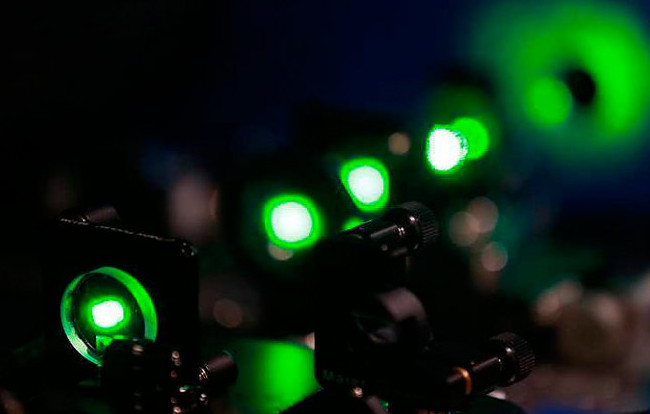 Российские физики доказали эффективность фотонных компонентов из меди - «Технологии»