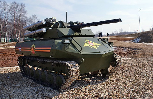 Военные РФ представили боевого робота огневой поддержки «Уран-9» - «Оружие»