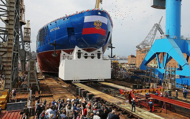 Самый большой атомный ледокол в мире спущен на воду в Санкт-Петербурге - «Техника»