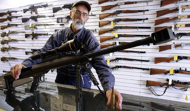 Выстрел снайперской винтовки 50 калибра в слоумо 130 тысяч кадров в секунду - «Оружие»