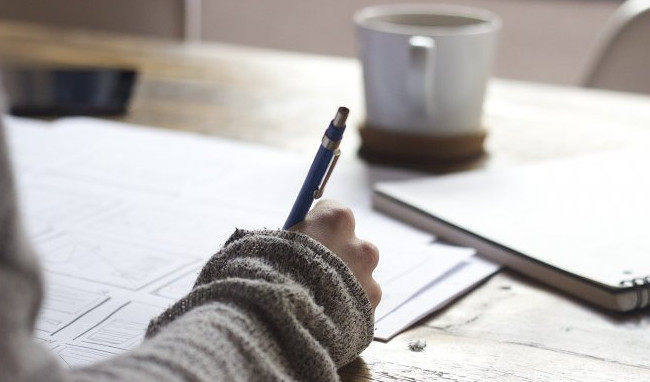 ИИ Semantic Scholar сократит длинную научную статью до одной фразы - «Технологии»