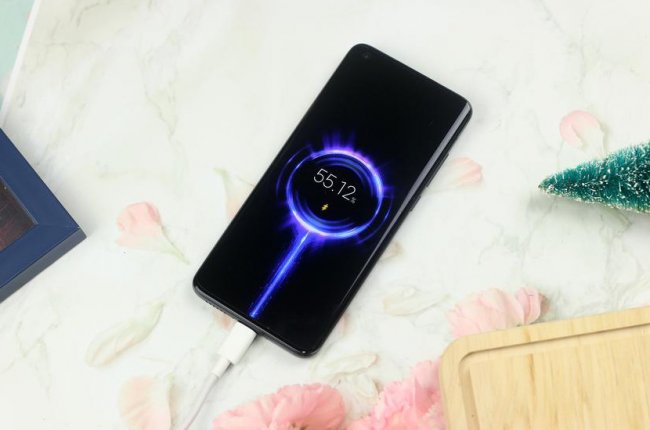 Инсайдер: Xiaomi в этом году представит смартфон, который получит быструю зарядку на 200 Вт - «Смартфоны»