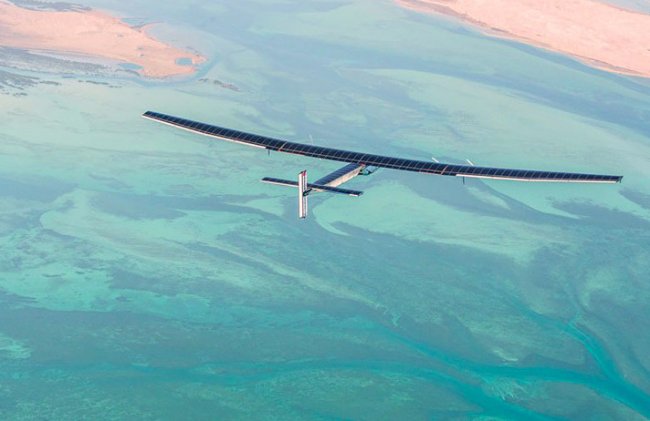 Электросамолет Solar Impulse 2 завершает кругосветное путешествие - «Транспорт»