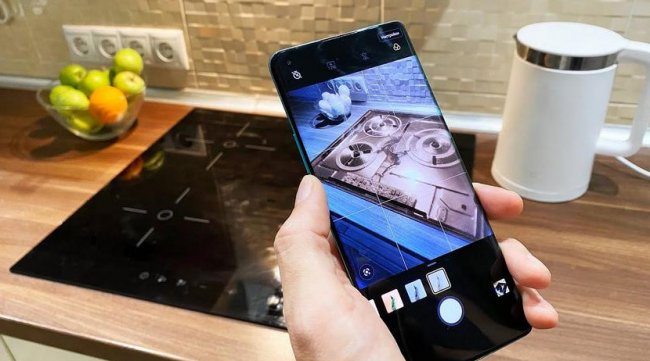 Камеру-«рентген» на смартфонах OnePlus 8 Pro отключили по ошибке - «Смартфоны»