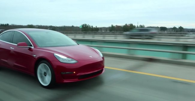 Максимальная скорость Tesla Model 3 оказалась выше заявленной (видео) - «Транспорт»