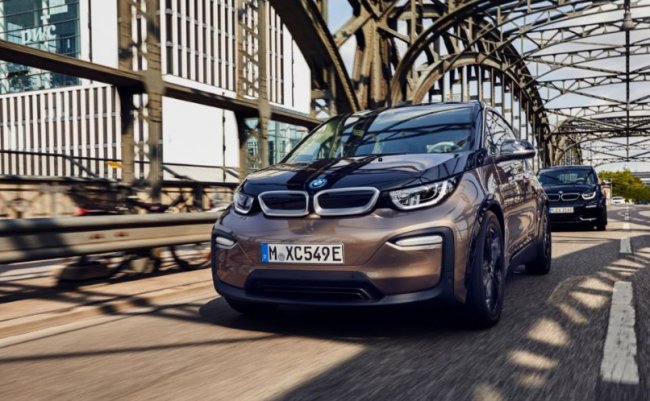 Новый BMW i3 2018 получил батарею 42 кВт*ч и запас хода за 300 км - «Транспорт»