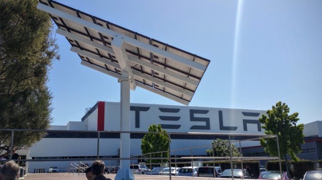Построить завод Tesla в Украине предложил депутат в письме Илону Маску - «Новости Электроники»