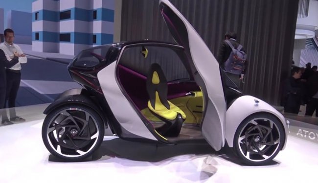 Toyota i-Tril - городской мини-электромобиль без руля и педалей для молодежи (видео) - «Транспорт»