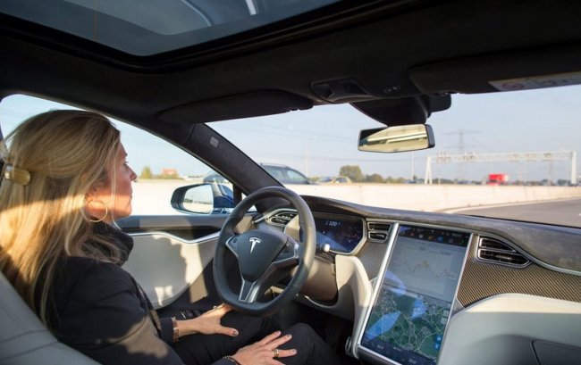 Выход беспилотных такси Tesla ускоряется с приобретением стартапа DeepScale - «Транспорт»